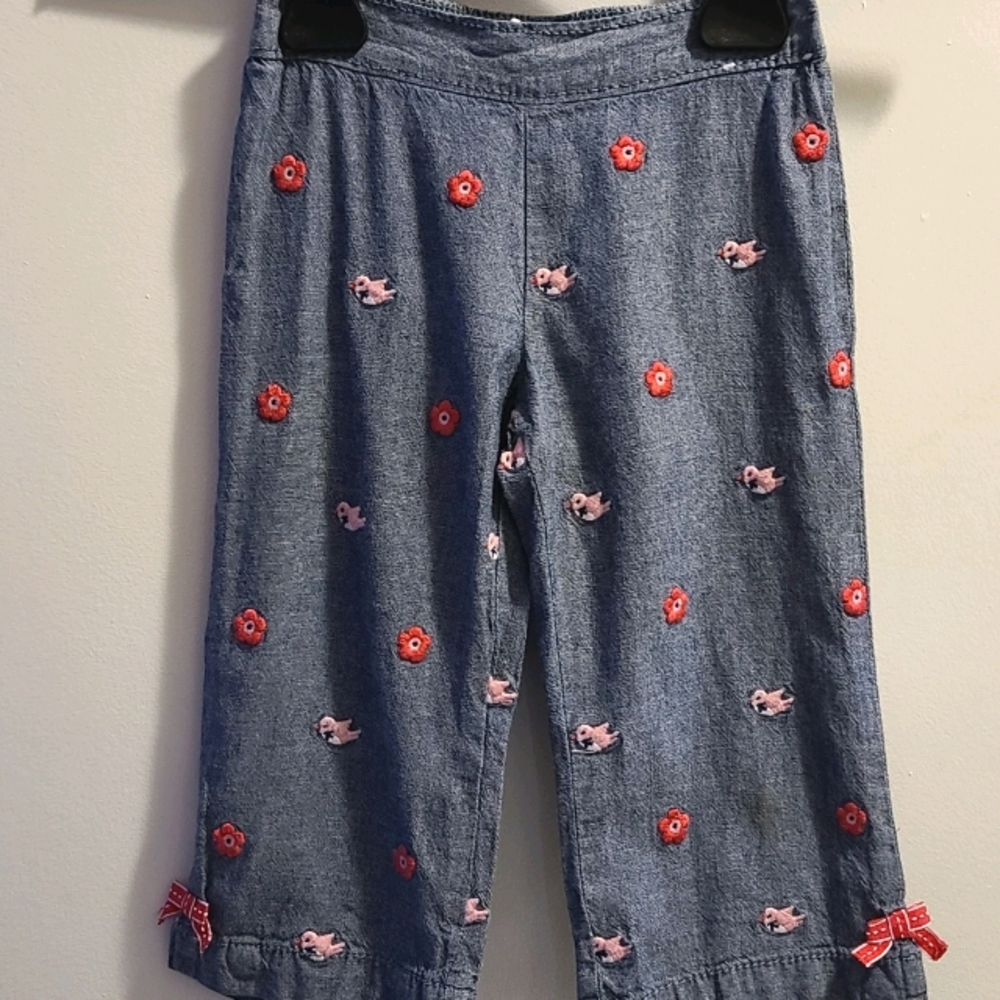 📻4/$15 5T Gymboree crop pant